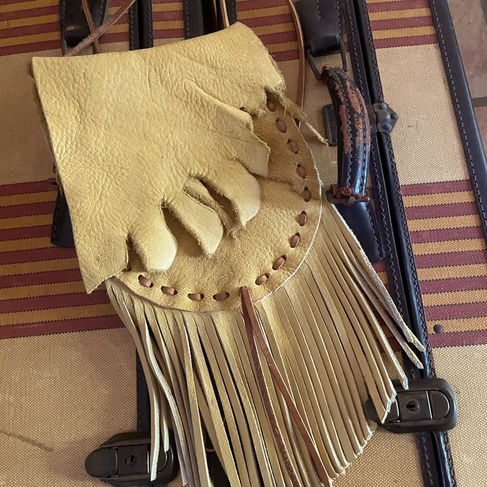 Leather pouch bag